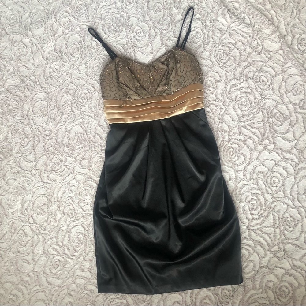 A. Byer 7 black and gold dress w gold sequins - Picture 6 of 15
